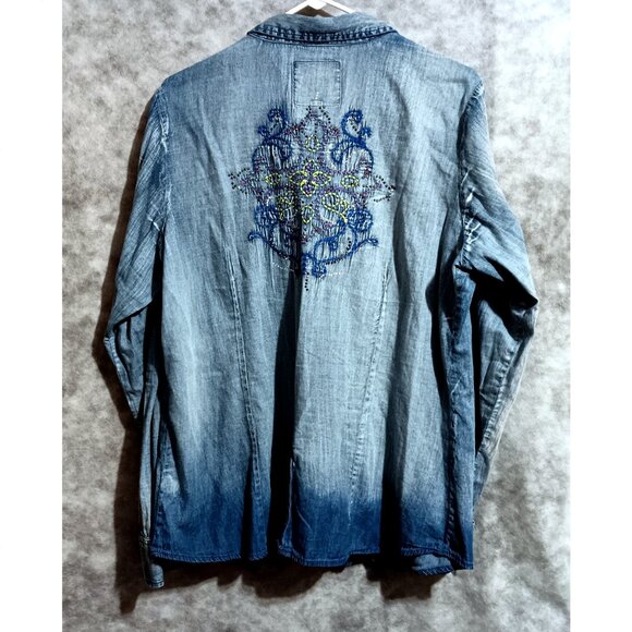 Maurices Premium Denim-Look Blouse Shirt Sz XXL Embellished Embroidery sparkly - Picture 3 of 3